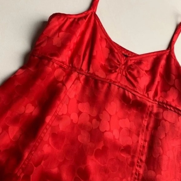 Marc Jacobs Silk Hearts Cami. - Picture 12 of 12